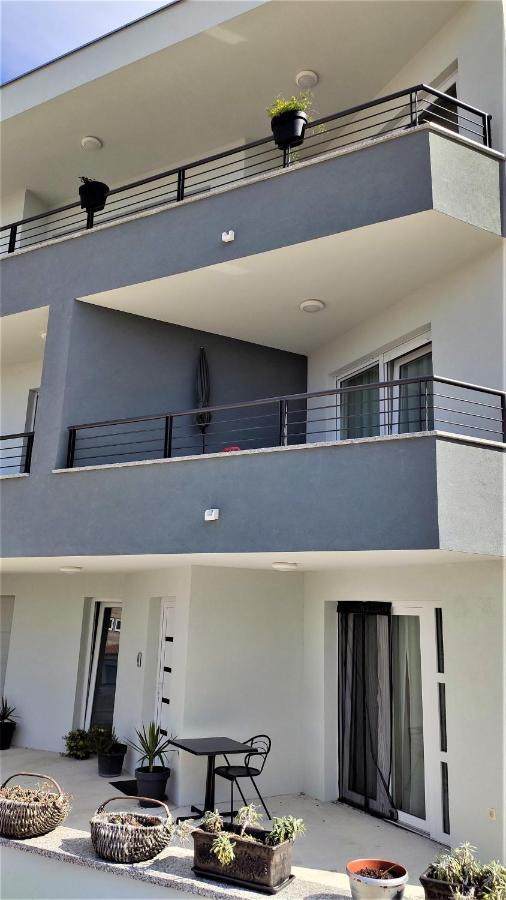 Luxury Apartment Pape Baška Voda Екстериор снимка
