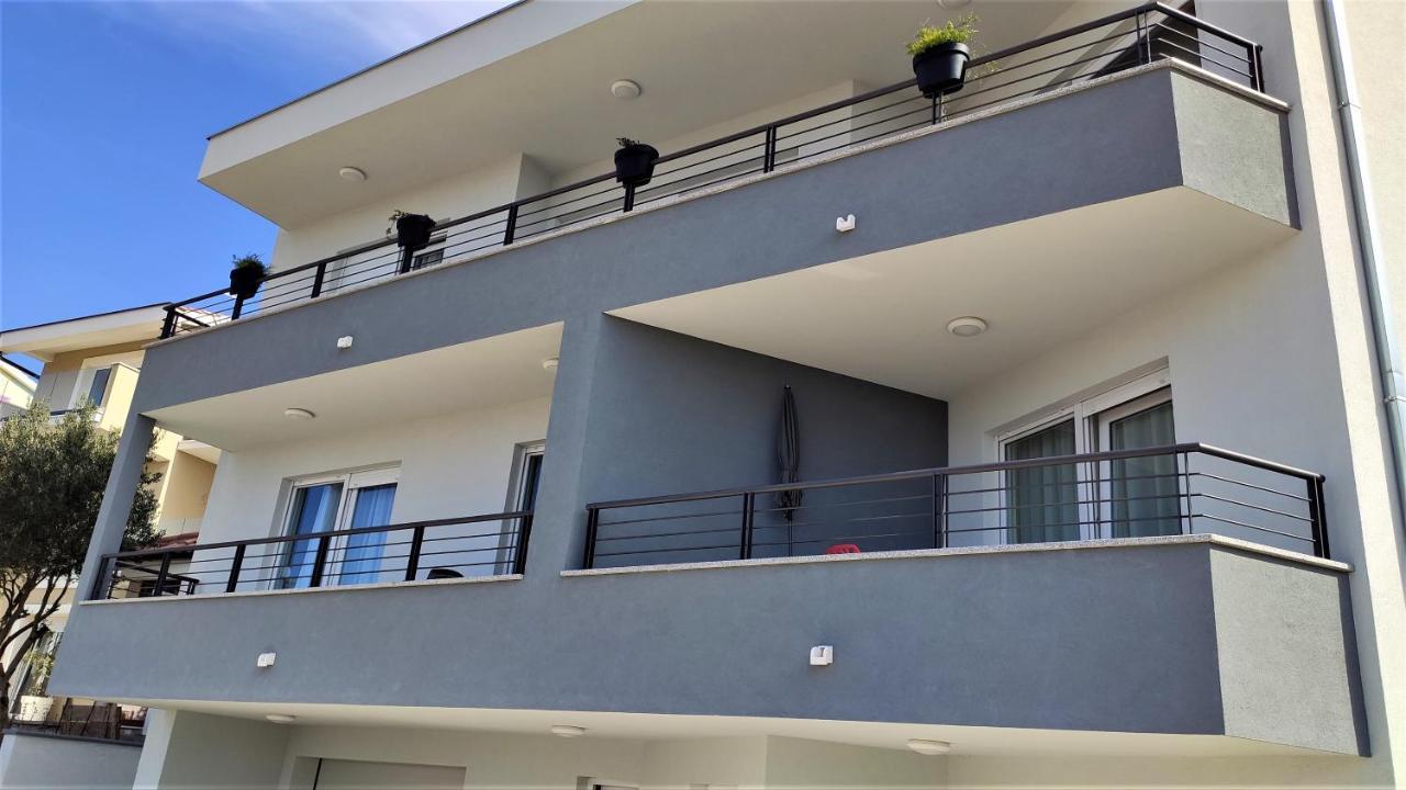 Luxury Apartment Pape Baška Voda Екстериор снимка