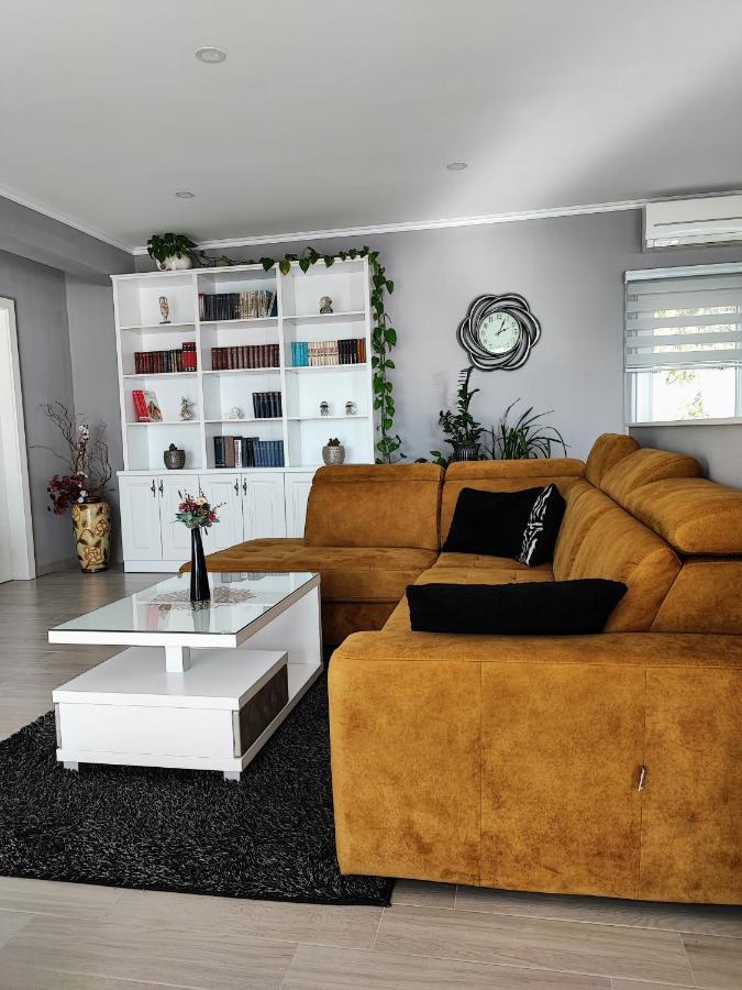 Luxury Apartment Pape Baška Voda Екстериор снимка