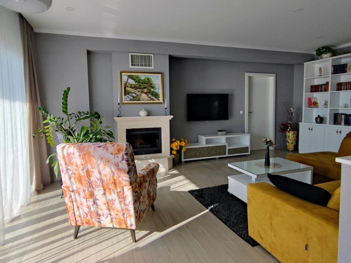 Luxury Apartment Pape Baška Voda Екстериор снимка