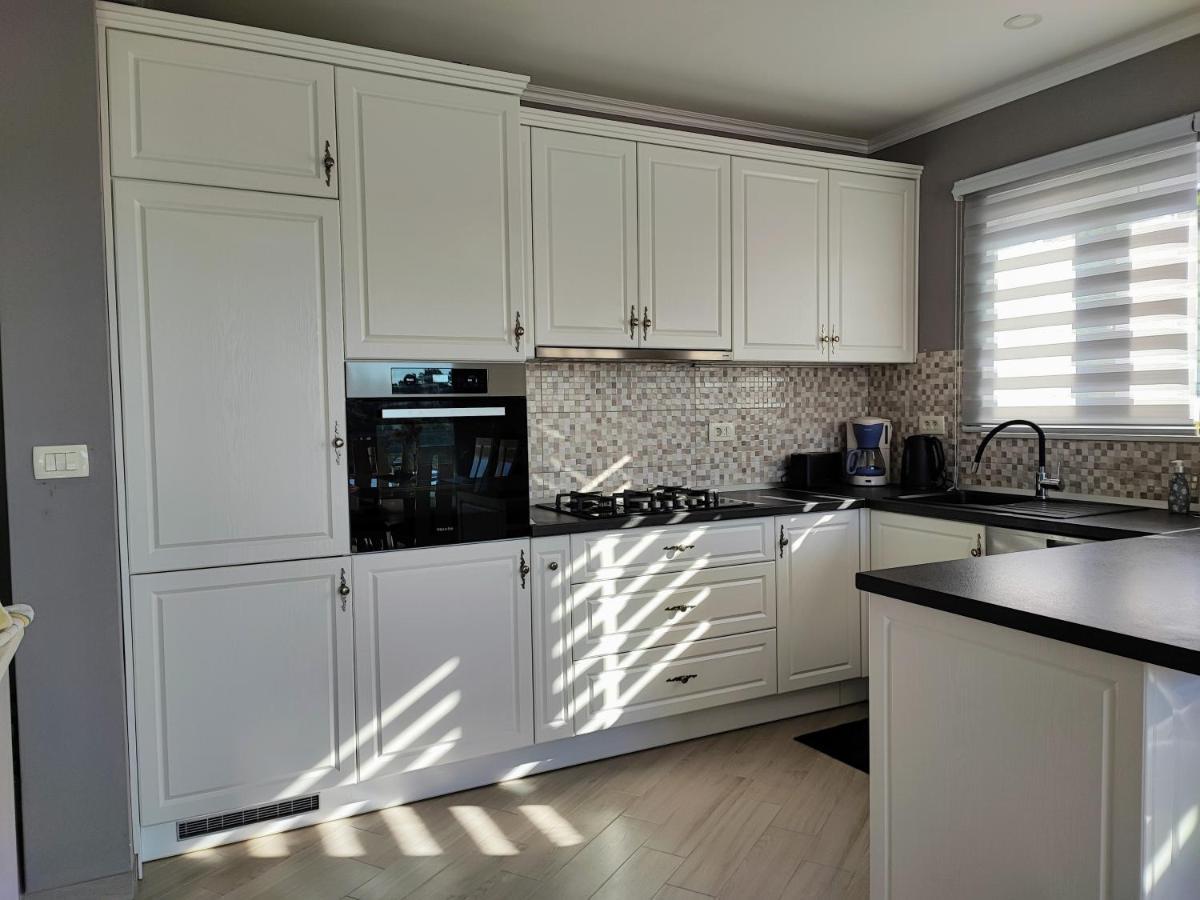 Luxury Apartment Pape Baška Voda Екстериор снимка